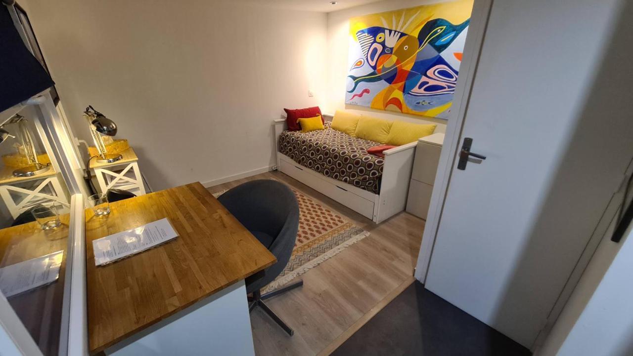 Le Studio Dans Le Jardin. Rosny-sous-Bois Exterior foto