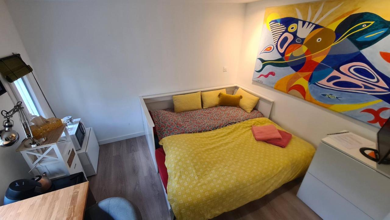 Le Studio Dans Le Jardin. Rosny-sous-Bois Exterior foto